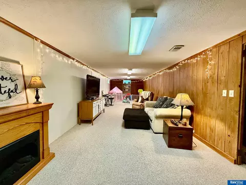 1817 High St, Beatrice, NE 68310 photo 19