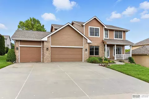 17534 Jefferson St, Omaha, NE 68135