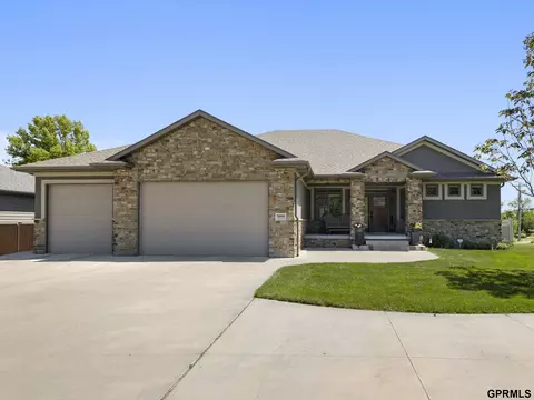 3666 S Folsom St, Lincoln, NE 68522