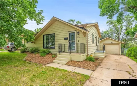 1736 N 84th St, Omaha, NE 68114