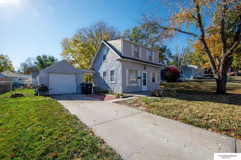 6305 Spaulding St, Omaha, NE 68104