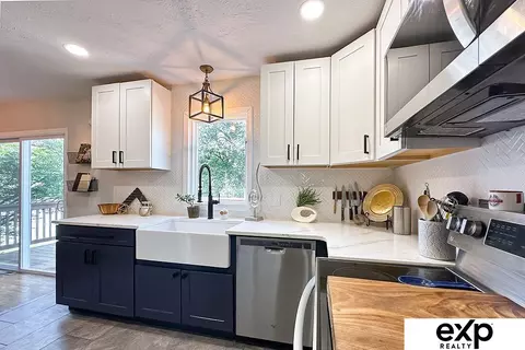 506 E Patton St, Papillion, NE 68046