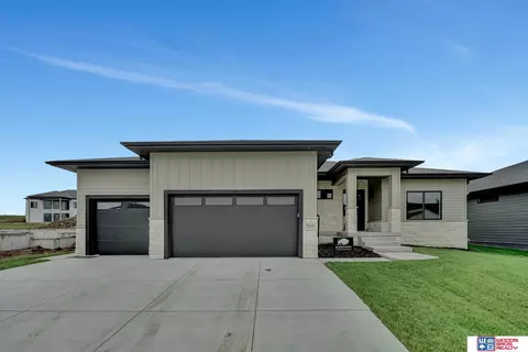 9400 S 86th St, Lincoln, NE 68526