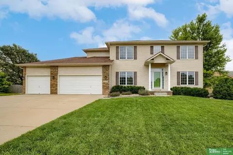 14123 Camden Ave, Omaha, NE 68164