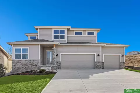 17459 Samuel St, Bennington, NE 68007