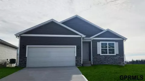 5403 N 188 St, Elkhorn, NE 68022