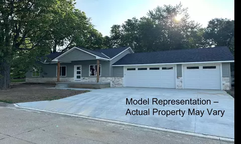 300 Jo Ln, Mccool Junction, NE 68401