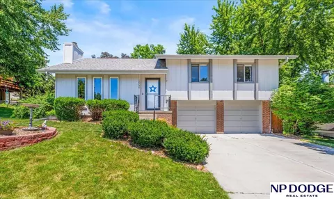 12724 Miami Cir, Omaha, NE 68164