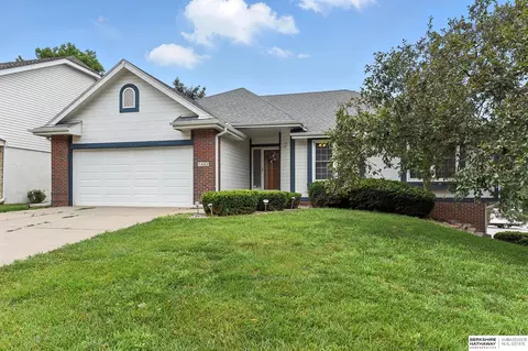 1422 N 155th Ave, Omaha, NE 68154