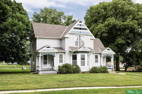 1418 Monroe St, Fort Calhoun, NE 68023