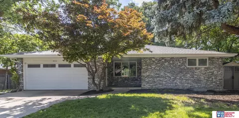 4211 S 36th St, Lincoln, NE 68506