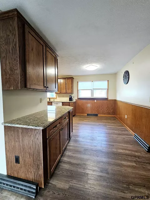 534 N 3rd St, Hampton, NE 68843 photo 6
