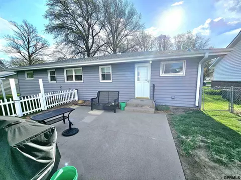 534 N 3rd St, Hampton, NE 68843