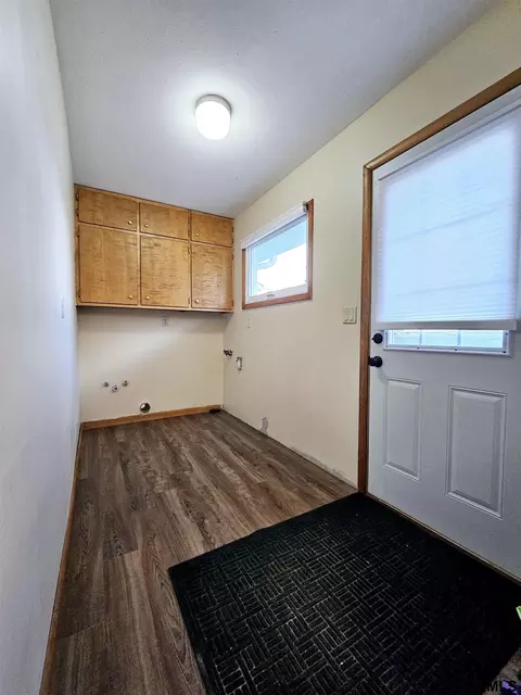 534 N 3rd St, Hampton, NE 68843 photo 9