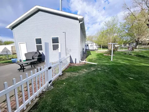 534 N 3rd St, Hampton, NE 68843 photo 30