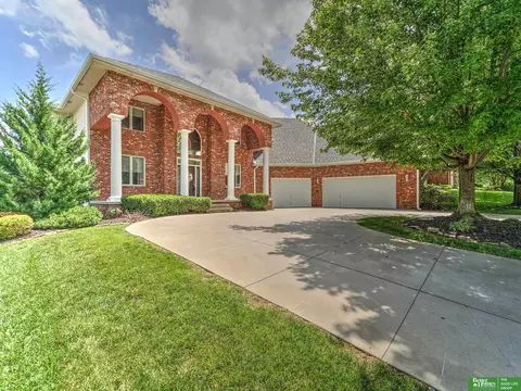 7321 N 153 St, Bennington, NE 68007