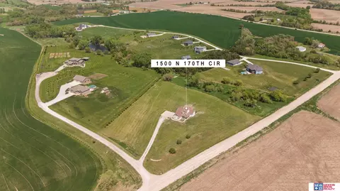 1500 N 170th Cir, Lincoln, NE 68527