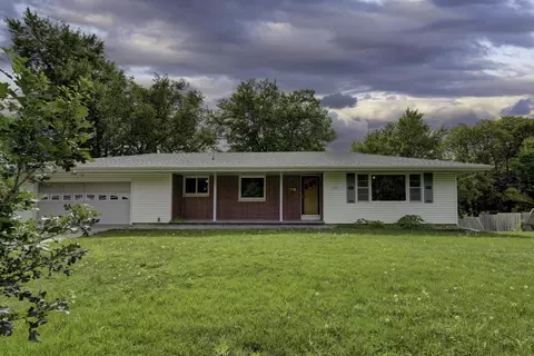 105 Juniper Ave, Crete, NE 68333