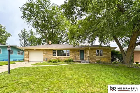 4520 Polk St, Omaha, NE 68117