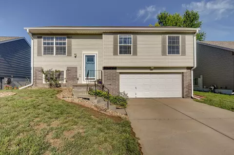 6702 N 78 Ter, Omaha, NE 68122