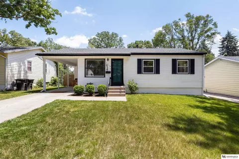 6519 N 46th Ave, Omaha, NE 68152