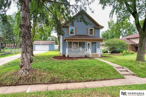 7101 Leighton Ave, Lincoln, NE 68505