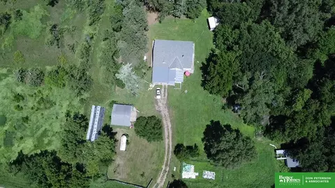 2122 County Road 27, Prague, NE 68050