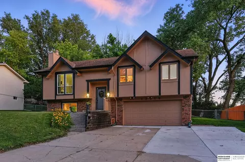 13515 Shepard St, Omaha, NE 68138