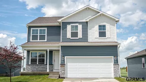 16406 Willit St, Bennington, NE 68007