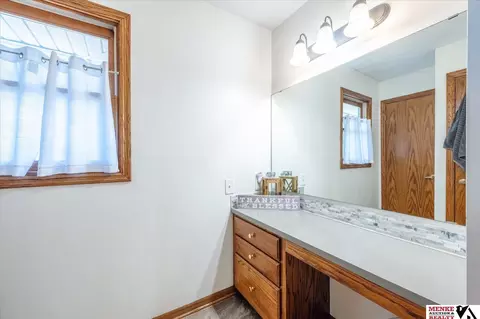 Bath - 401 Maple Dr, Treynor, IA 51575 photo 7 of 8