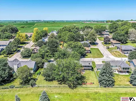 View/Area - 401 Maple Dr, Treynor, IA 51575 photo 2 of 4