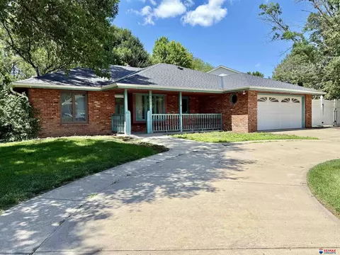 4031 S 83rd St, Lincoln, NE 68506