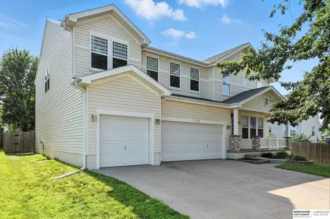 5408 S 160th St, Omaha, NE 68135