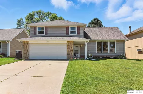 14621 Elm St, Omaha, NE 68144