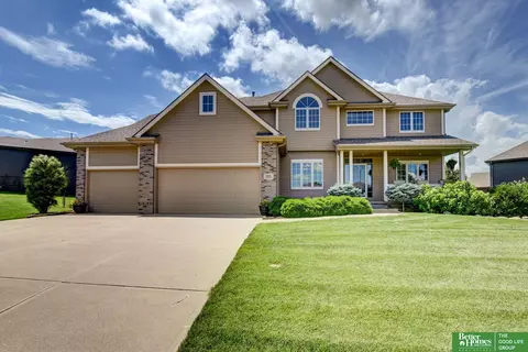 19311 Josephine St, Gretna, NE 68028