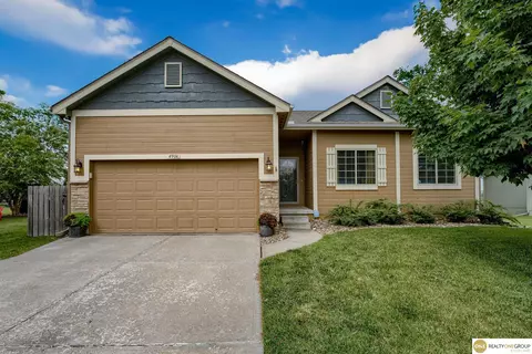4906 N 162 St, Omaha, NE 68116