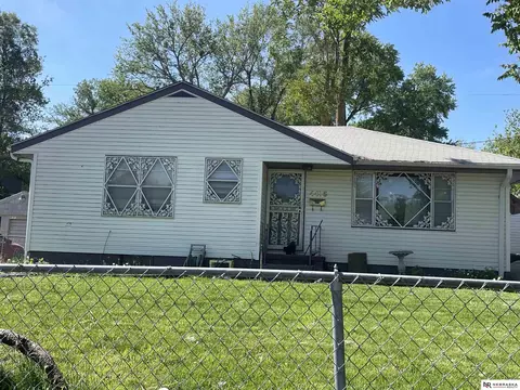 4475 Ellison Ave, Omaha, NE 68111