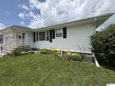 2304 29th St, Columbus, NE 68601