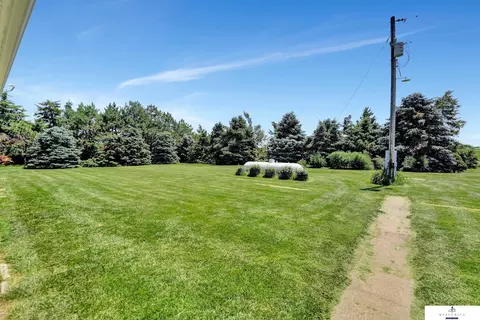 Exterior - 2311 20 Rd, Gresham, NE 68367 photo 3 of 9