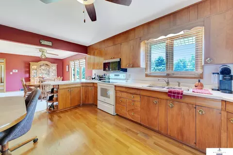 Kitchen - 2311 20 Rd, Gresham, NE 68367 photo 4 of 5