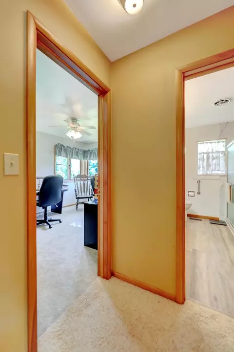 Entry Way - 2311 20 Rd, Gresham, NE 68367 photo 3 of 5