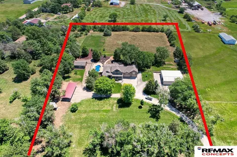 6700 SW 16th St, Lincoln, NE 68523