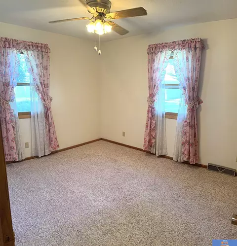 617 N 18th St, Beatrice, NE 68310 photo 20
