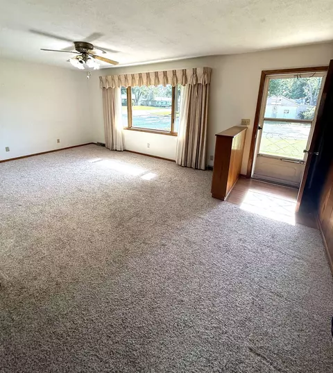 617 N 18th St, Beatrice, NE 68310 photo 11
