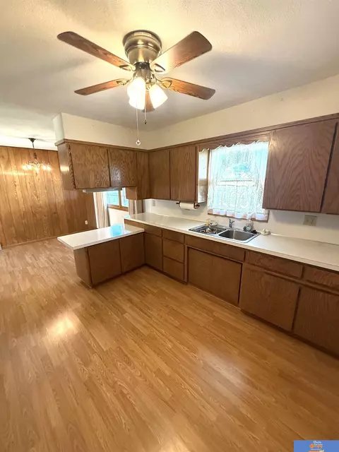 617 N 18th St, Beatrice, NE 68310 photo 14