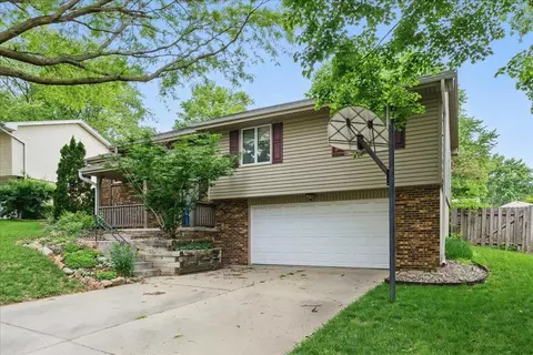 15908 Spring St, Omaha, NE 68130