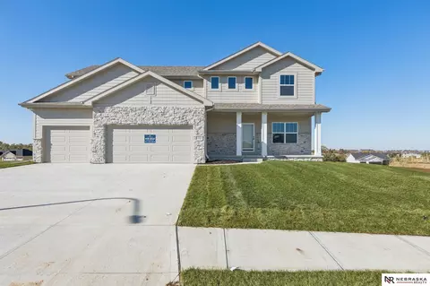 11212 N 172 St, Bennington, NE 68007