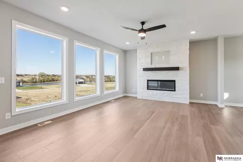 11212 N 172 St, Bennington, NE 68007 photo 6