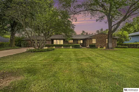 6312 Girard St, Omaha, NE 68152