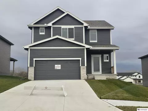 11308 N 161 Ave, Bennington, NE 68007